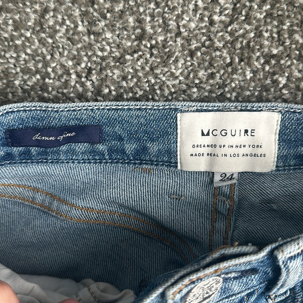 High Rise Distressed Cropped Denim - Picture 5 of 6